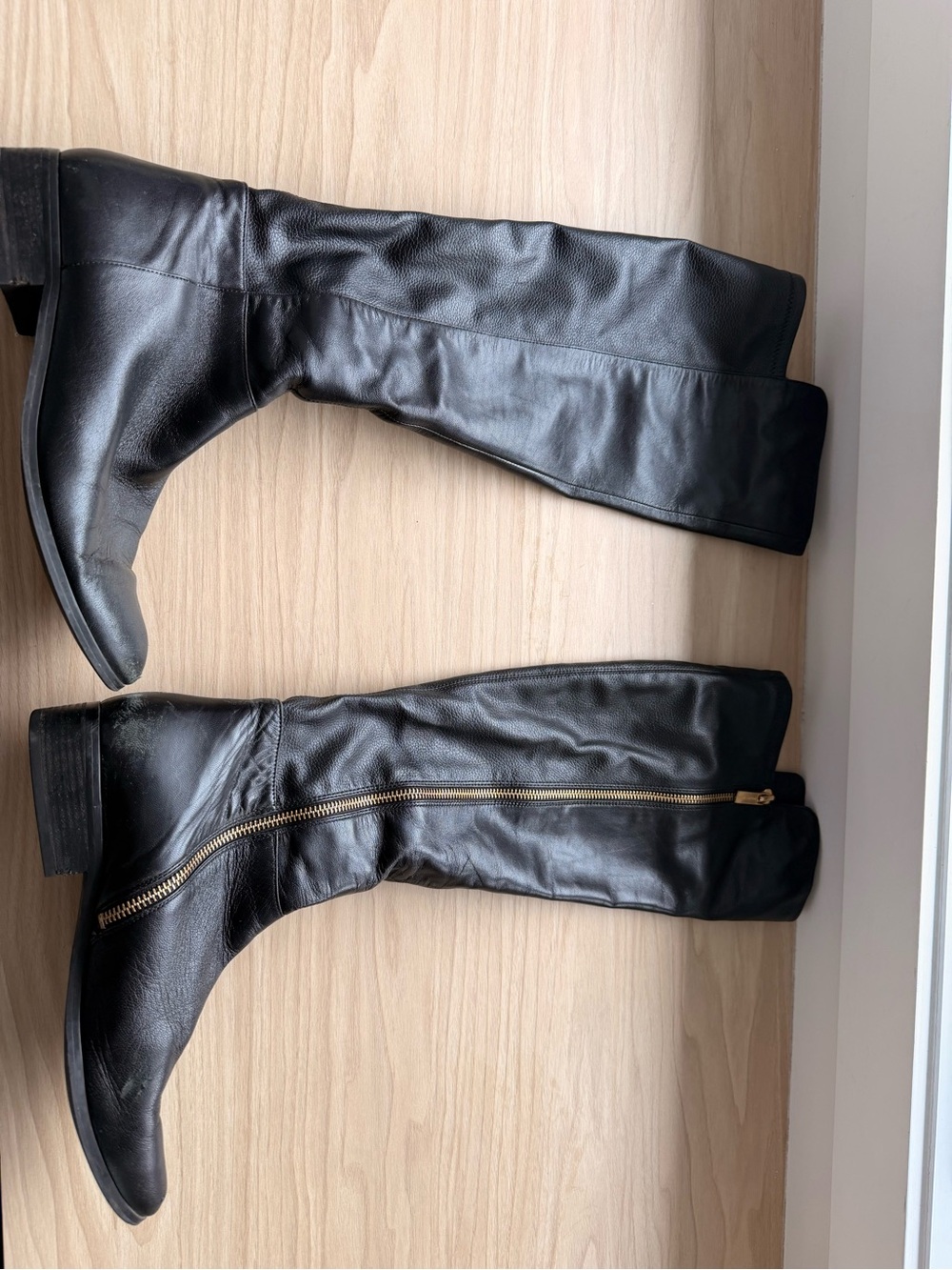 MICHAEL KORS Black Leather Knee Boots with Side Zipper